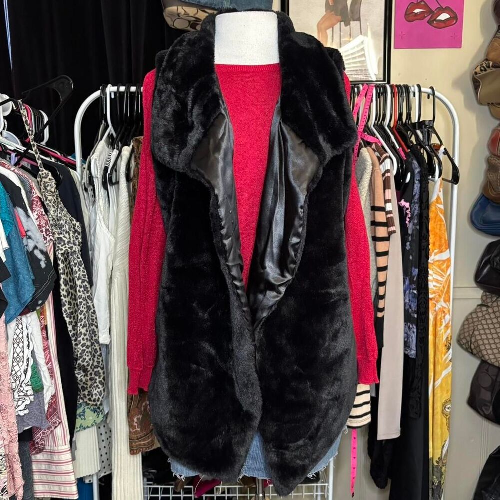 Catherine Malandrino Women's Black Faux Fur Vest